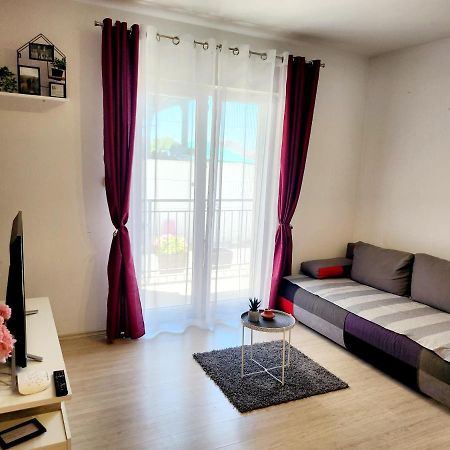 Apartament Ena Turanj Zewnętrze zdjęcie