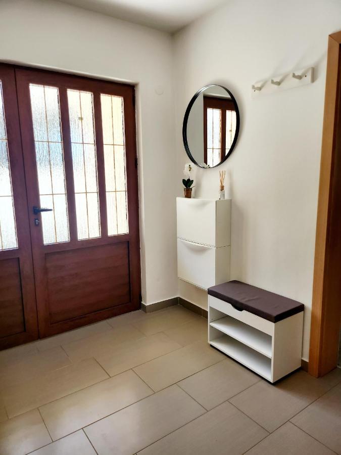 Apartament Ena Turanj Zewnętrze zdjęcie